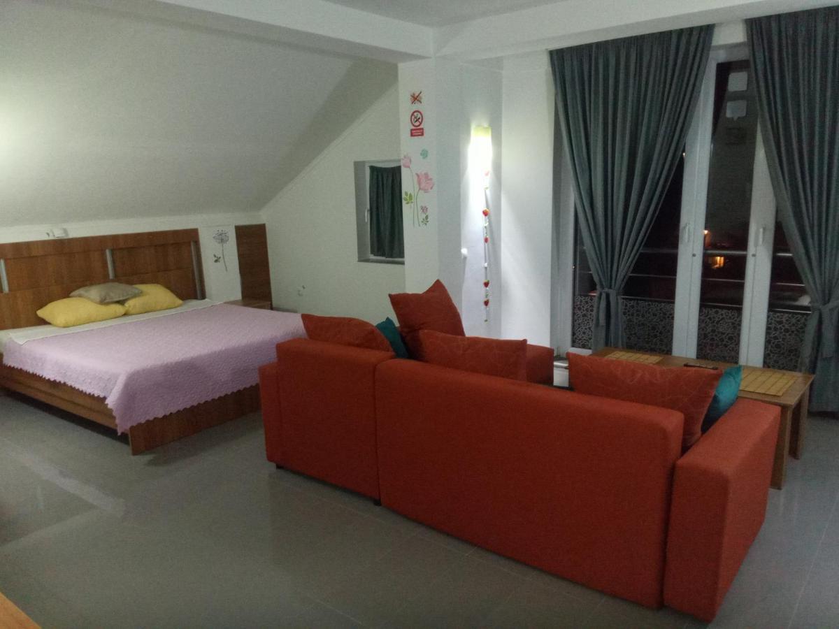 Yard House Trpejca Hotel Ohrid Exterior photo
